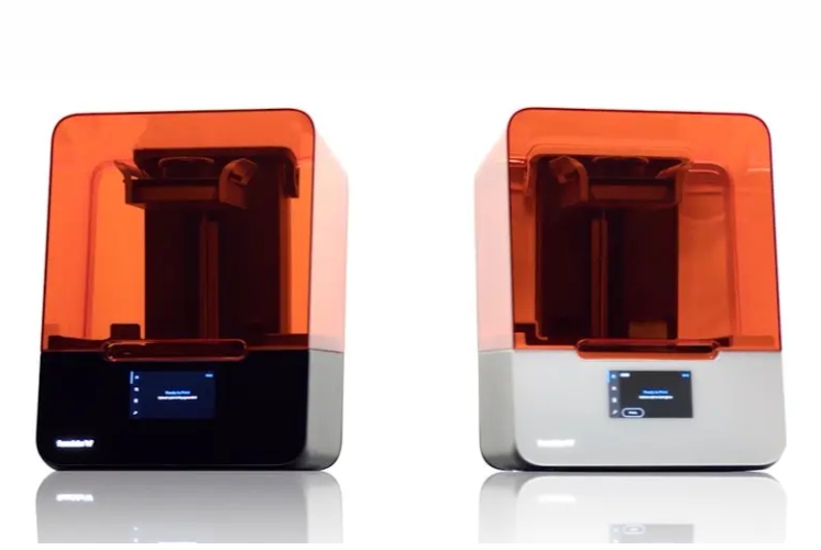 Form 3B+ dental-3d-printer